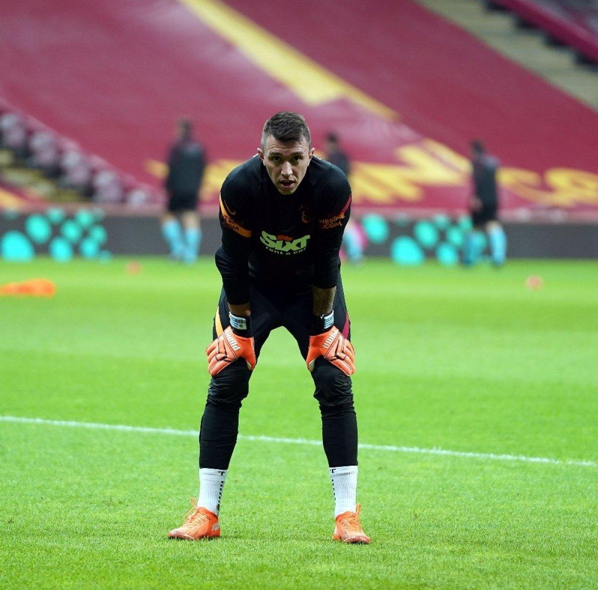 Lorik Cana: İyi ki gitmişim de Muslera gelmiş