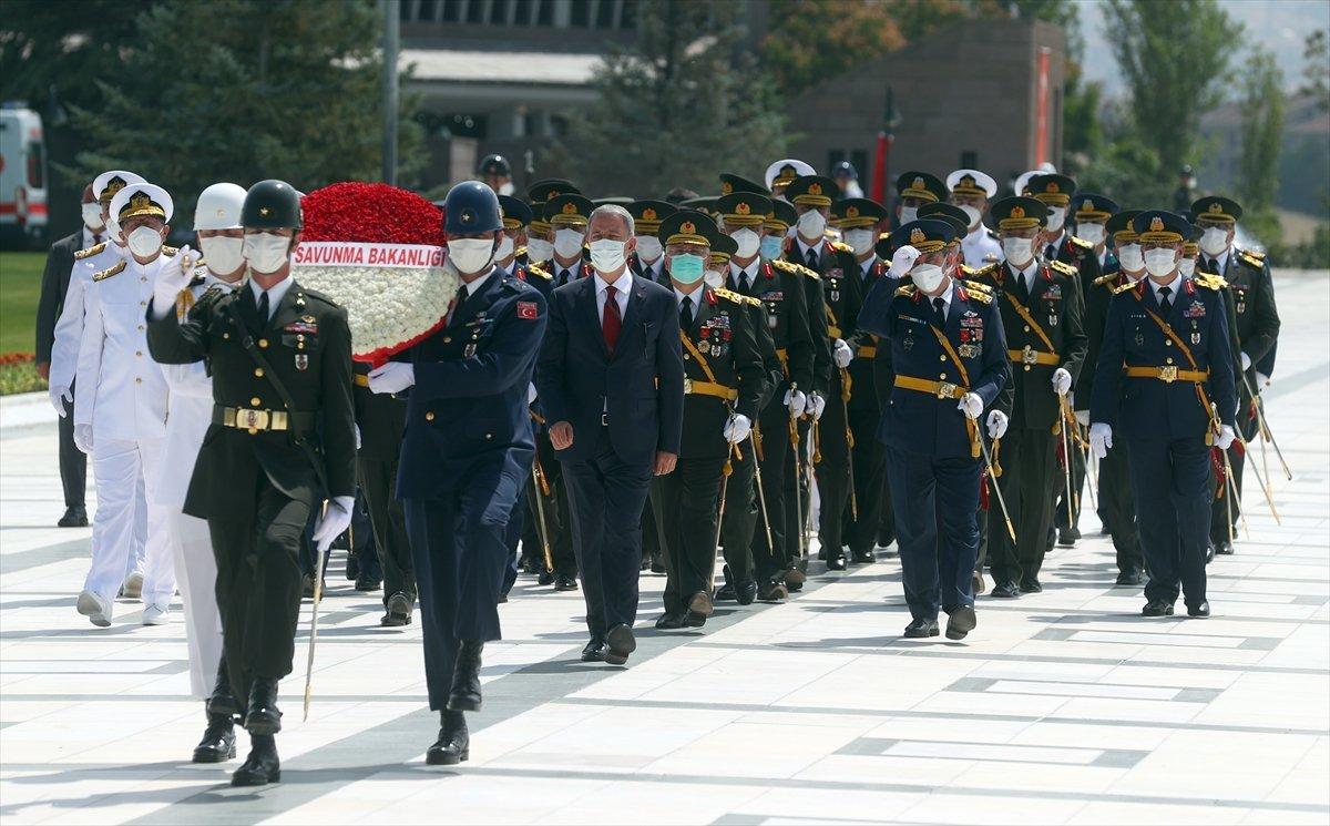 Hulusi Akar'dan 'Kabil Havalimanı' açıklaması: Talep gelirse değerlendirebiliriz