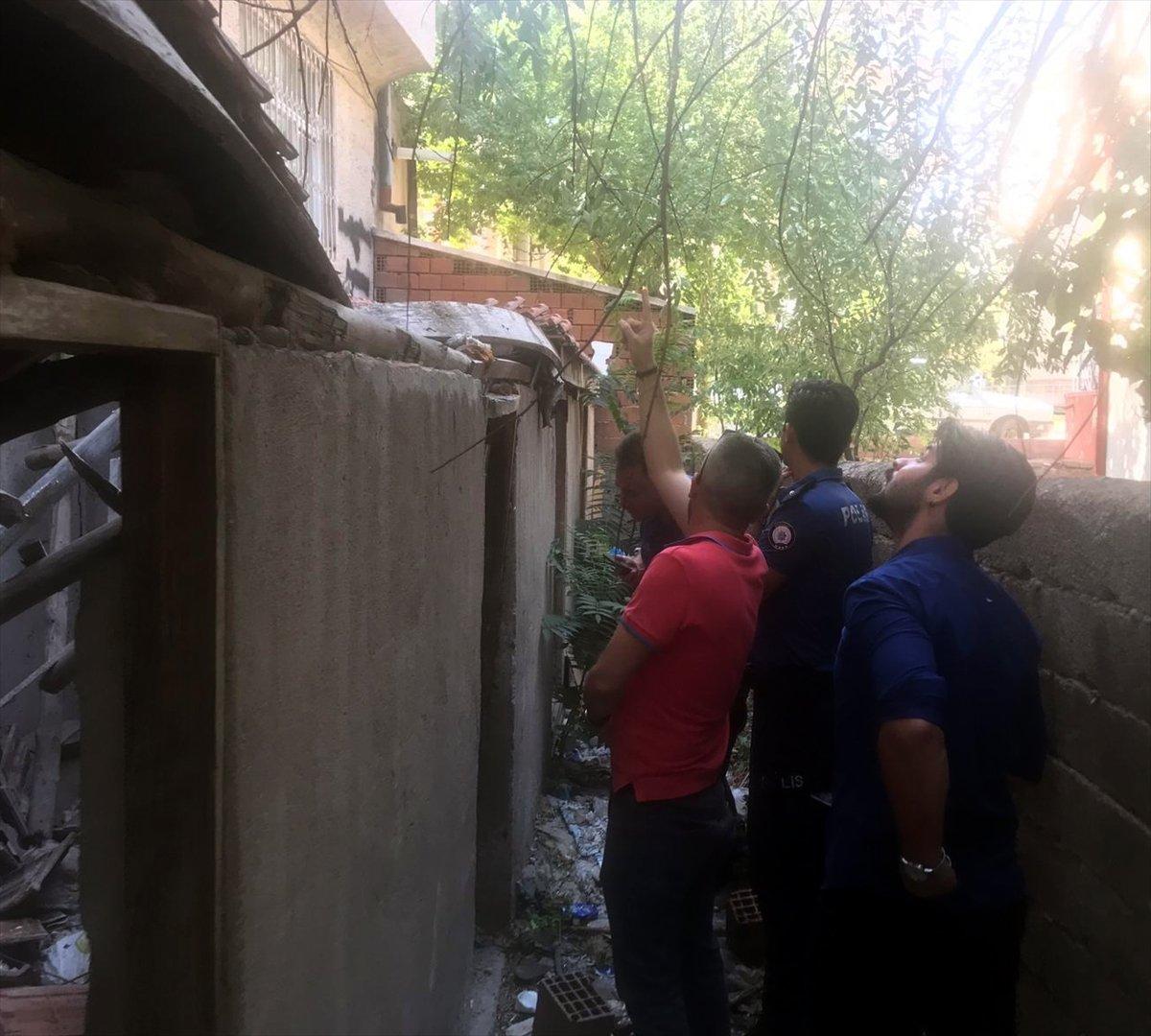 Aksaray’da çarşafla pencereden inen genç kız, kömürlüğe düştü