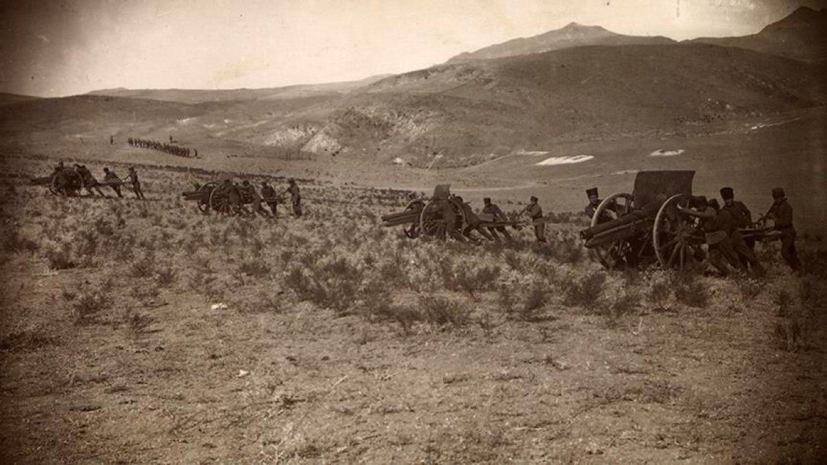 Diyanet: 30 Ağustos, ezan sesinin dinmeyeceğini gösteren manifestodur