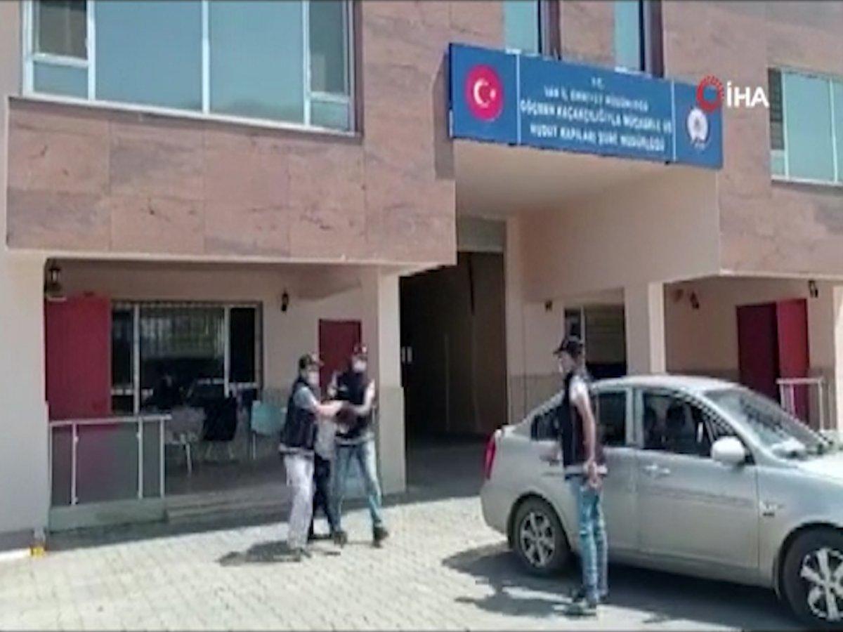 Van’da 24 düzensiz göçmen yakalandı