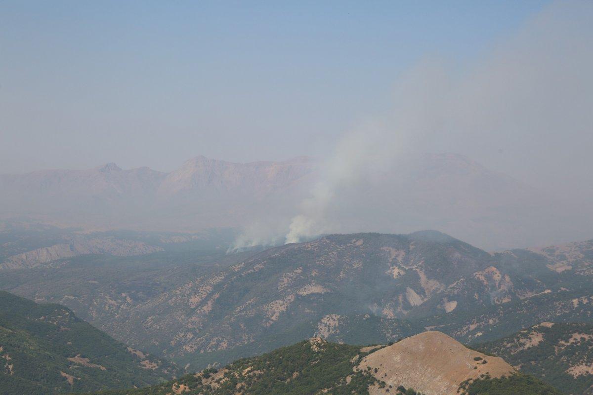 Tunceli’de, yangınlar kontrol altında
