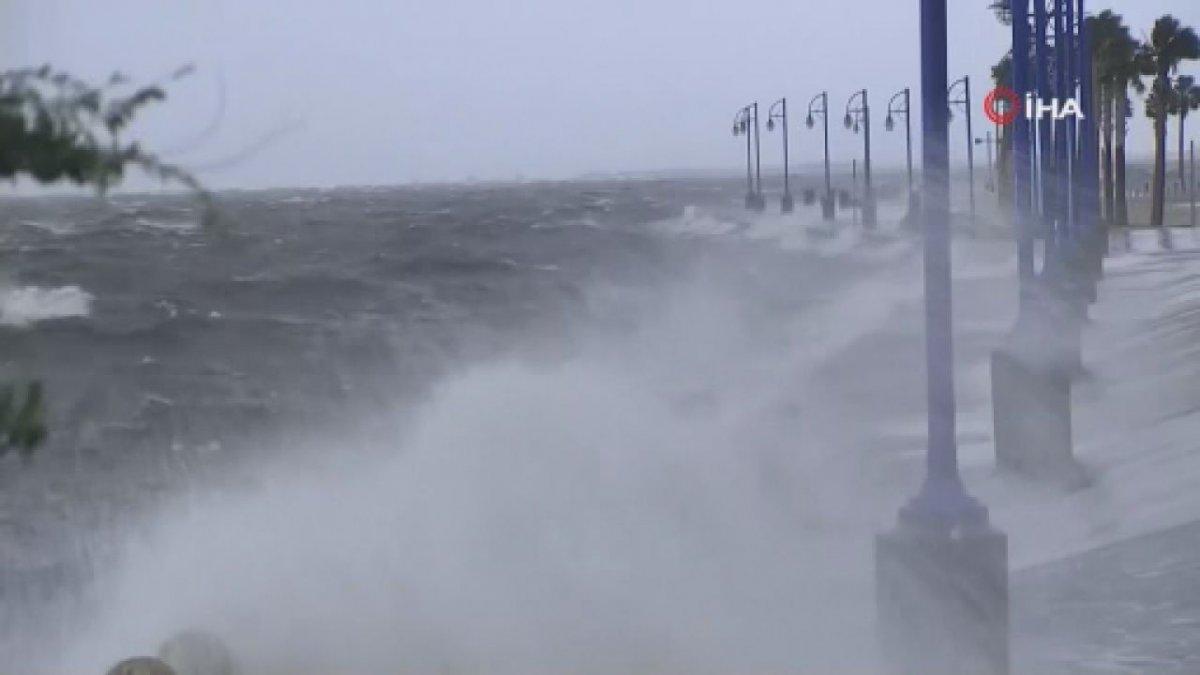 Küba'da etkili olan Ida Kasırgası, ABD'ye ulaştı