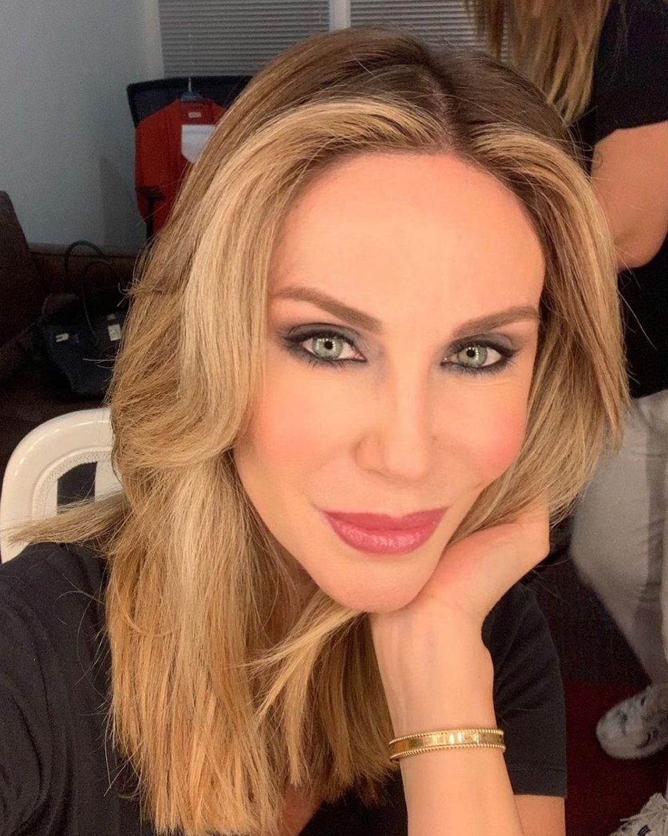 Demet Şener yeni aşkı Tolga Arman'la görüntülendi