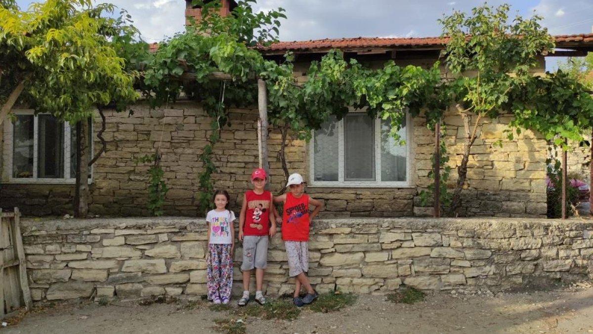 Bursa'da vatandaşlar taş evlerde ömürlerini uzatıyor