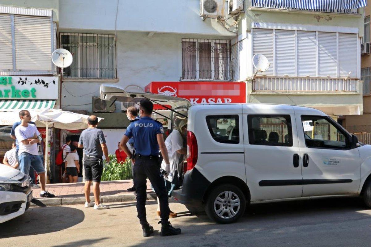 Antalya'da yaşlı adam boş dükkanda ölü bulundu