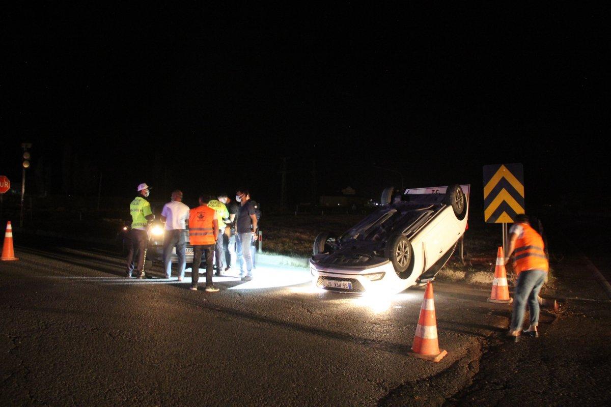 Sivas'ta kaza: 8 yaralı