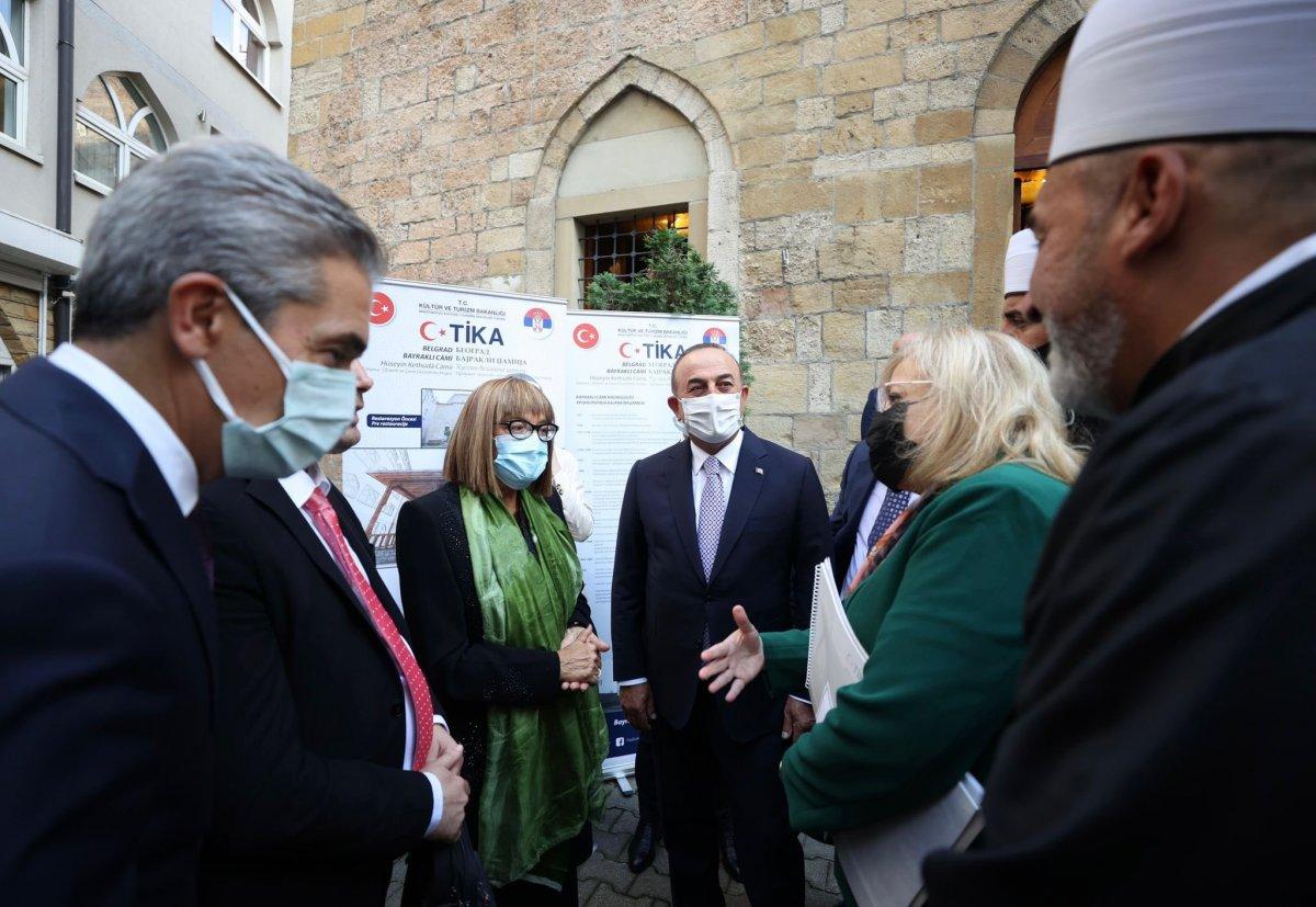 Mevlüt Çavuşoğlu, Sırbistan’da Bayraklı Camii’ni ziyaret etti