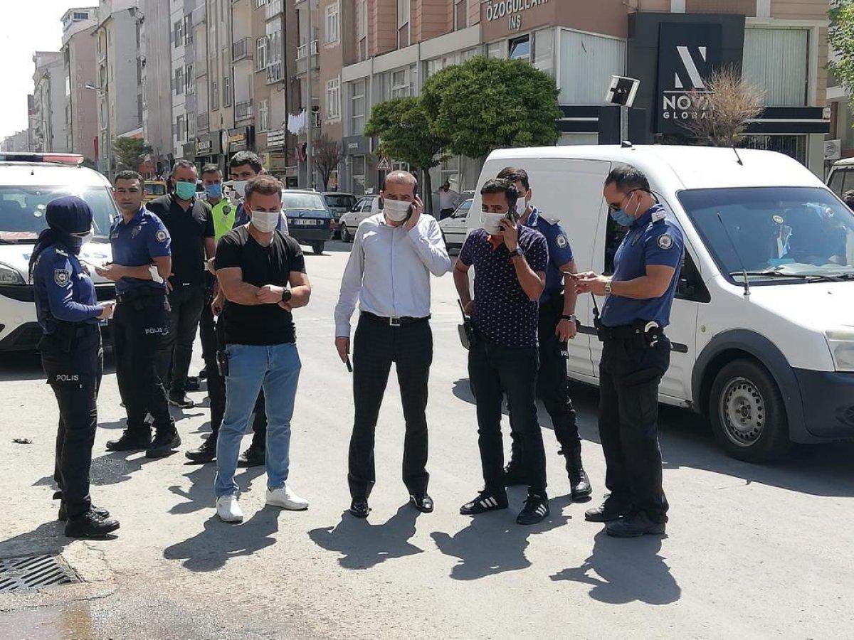 Karaman'da husumetlisi ile karşılaşan genç silahla vuruldu