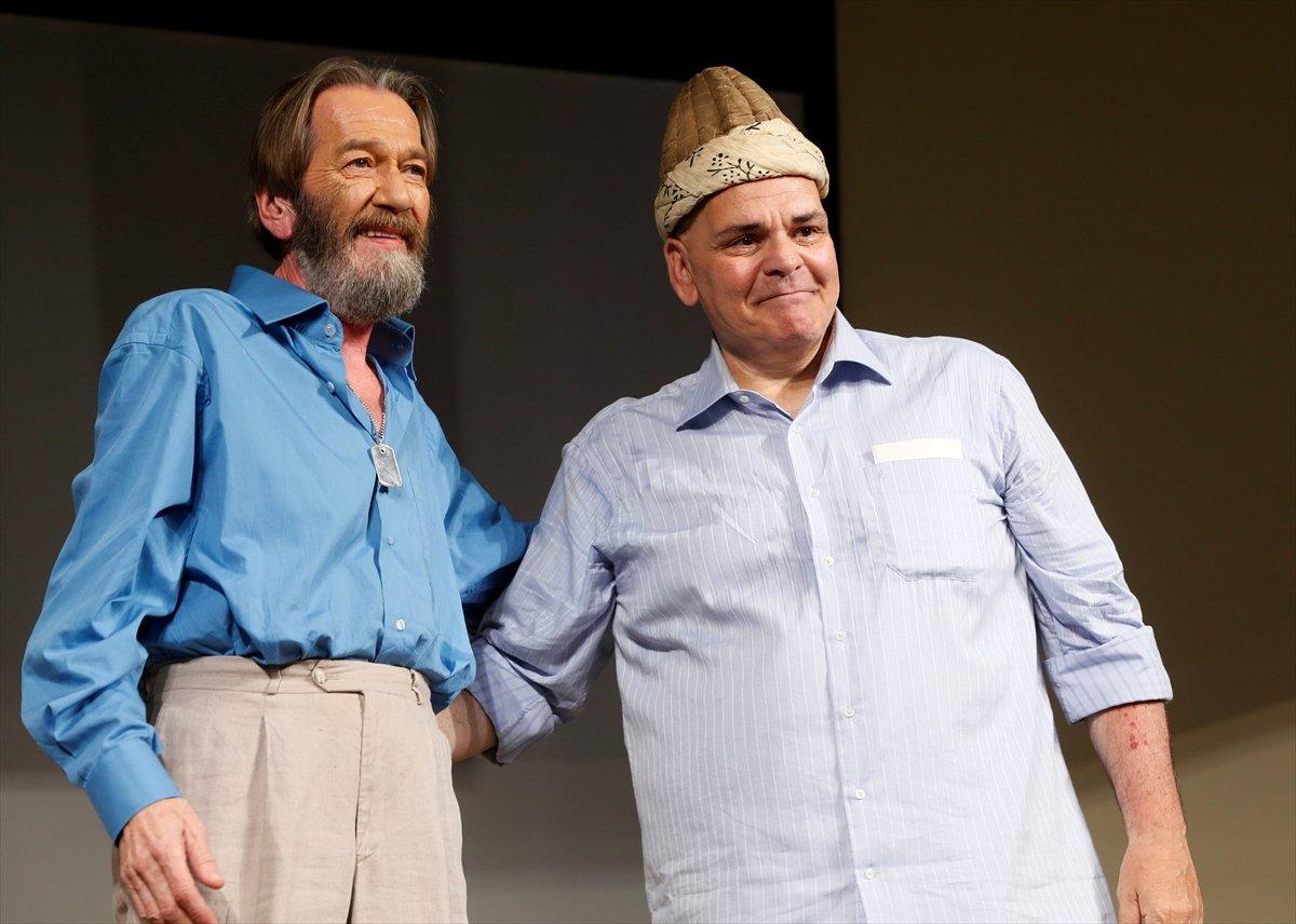 Ferhan Şensoy, hayatını kaybetti