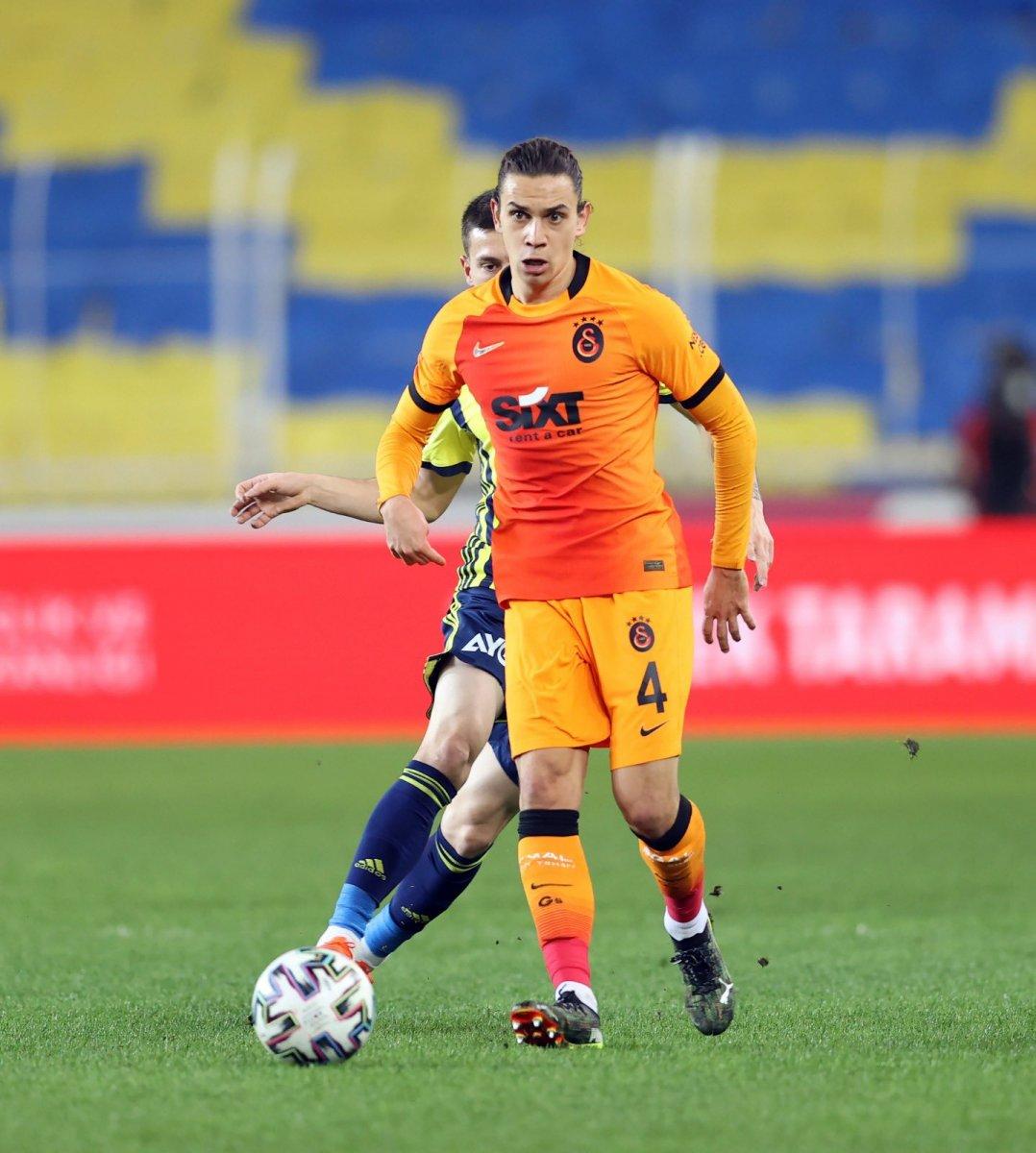 Galatasaray'da hayal kırıklığının adı Taylan Antalyalı