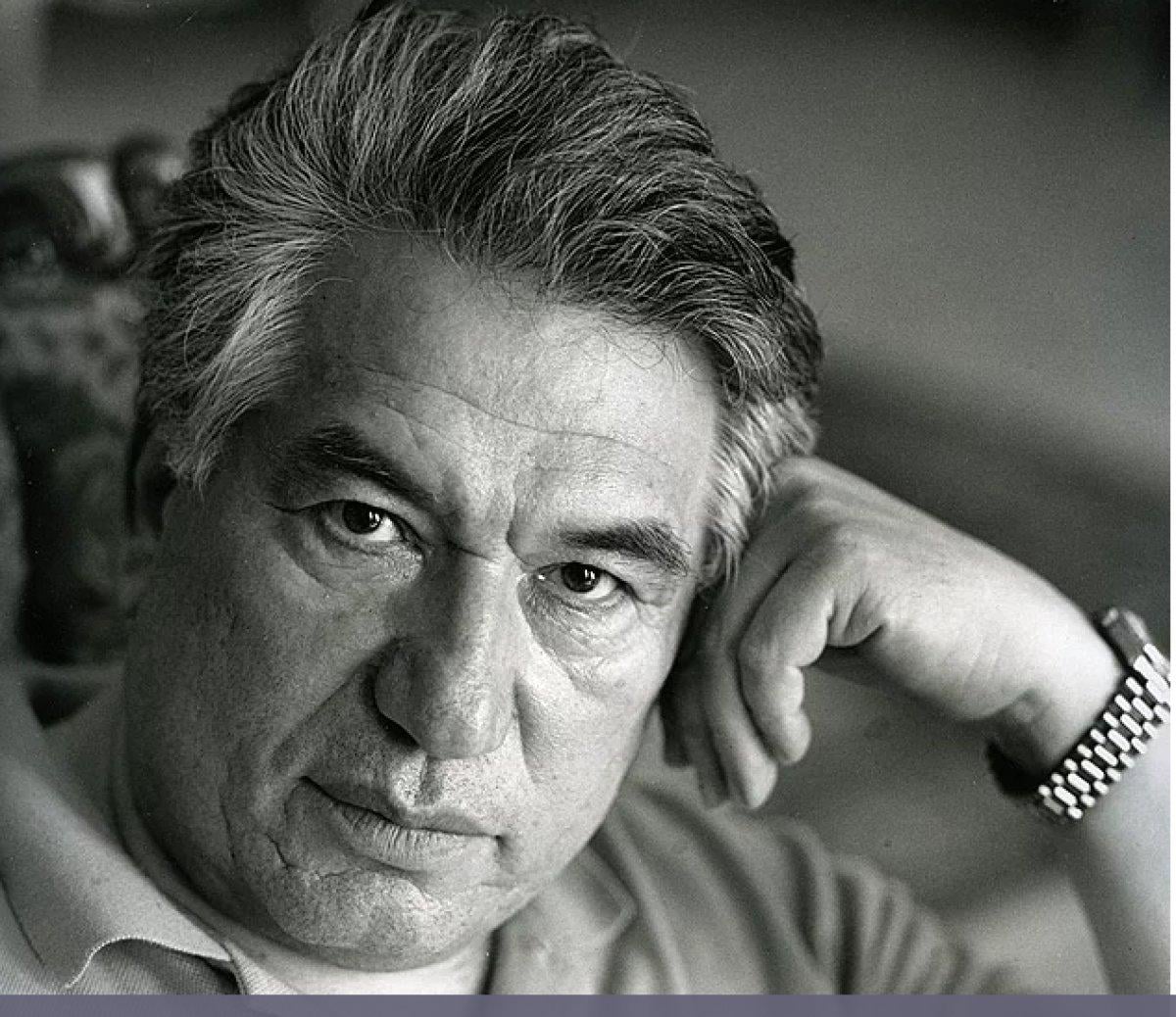 Cengiz Aytmatov'un Selvi Boylum Al Yazmalım romanından seçmeler