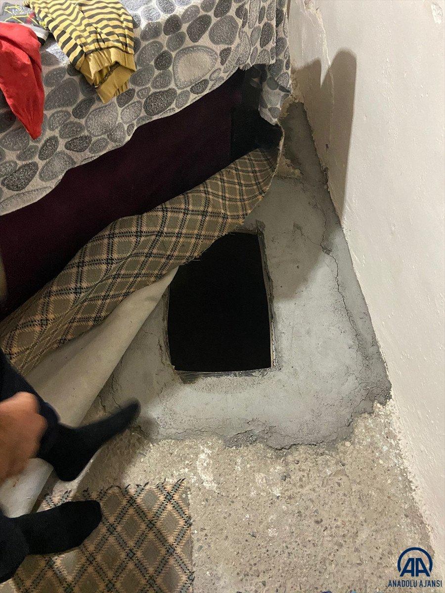 Manisa'da evine kazdığı çukurda yakalandı