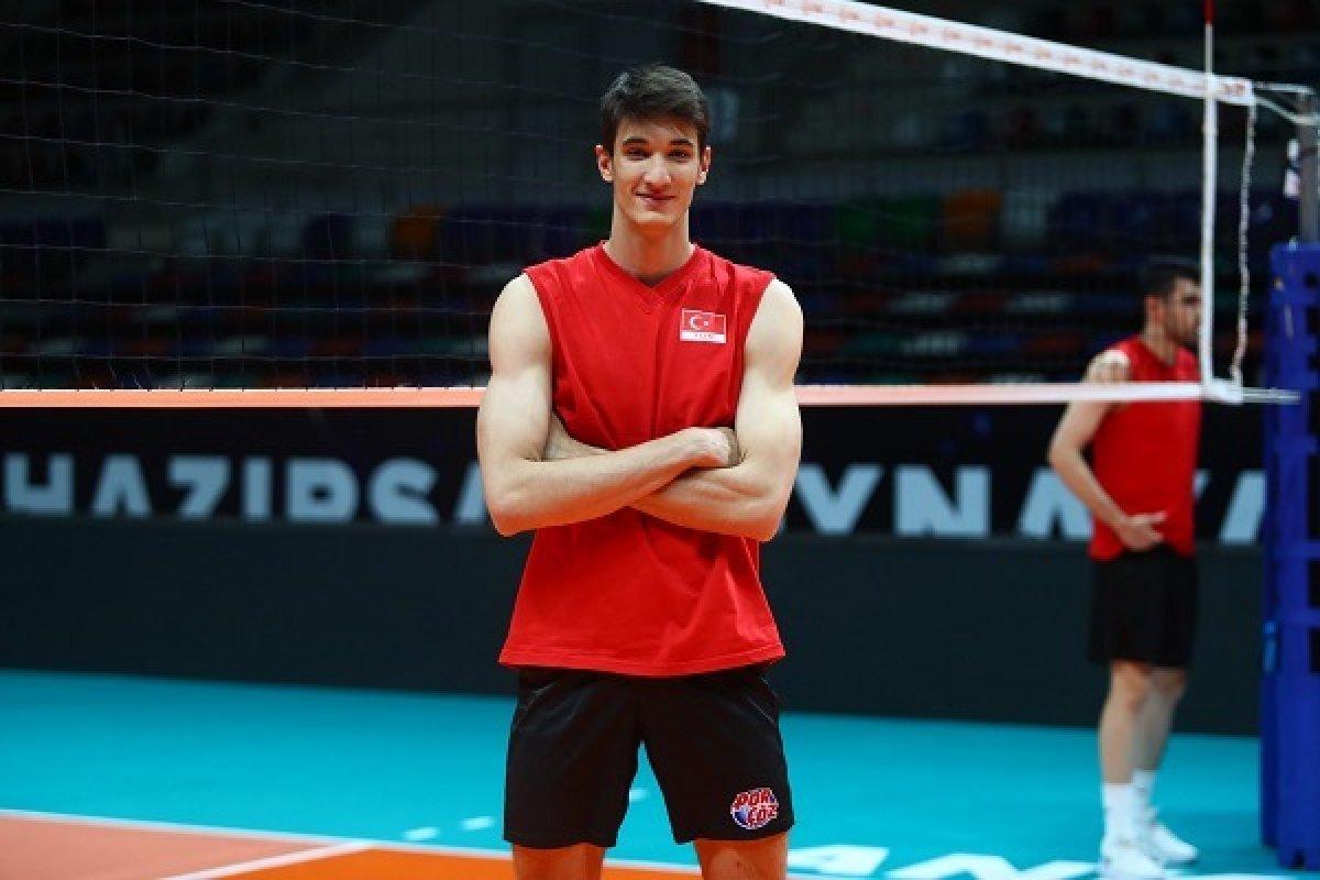 Filenin Efeleri'ni tanıyalım: A Milli Erkek Voleybol Takımı kadrosu