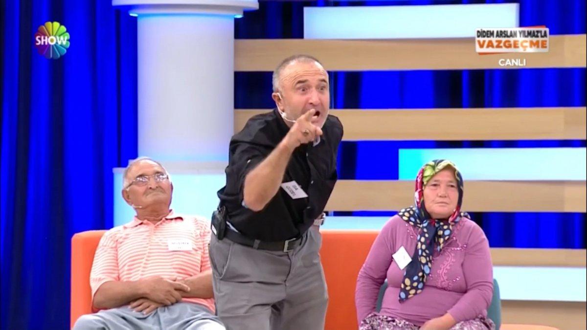 Show TV canlı yayınında eşine 'Zina yaptınız' diye bağırdı