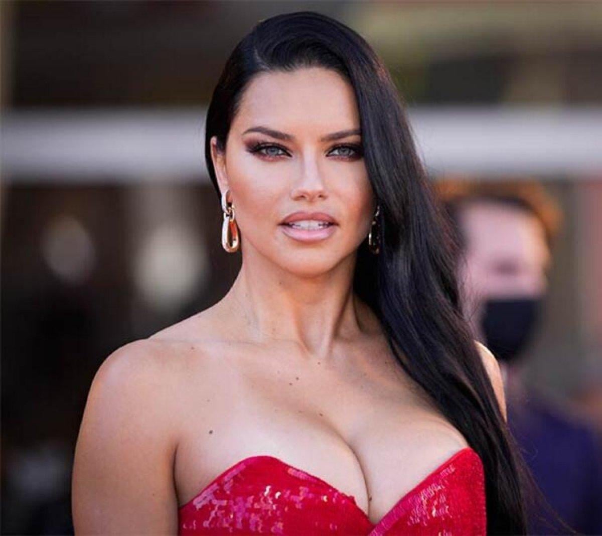 Adriana Lima, Venedik Film Festivali'ne yeni sevgilisiyle katıldı
