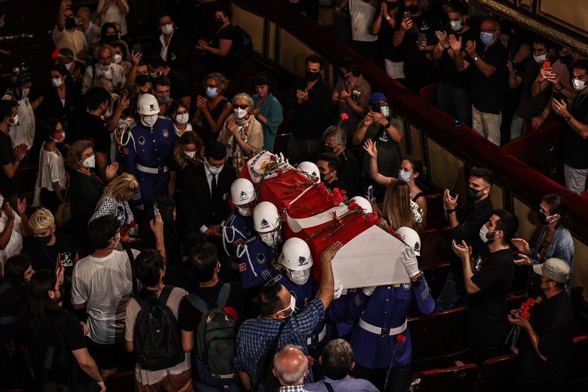 Ferhan Şensoy'a veda