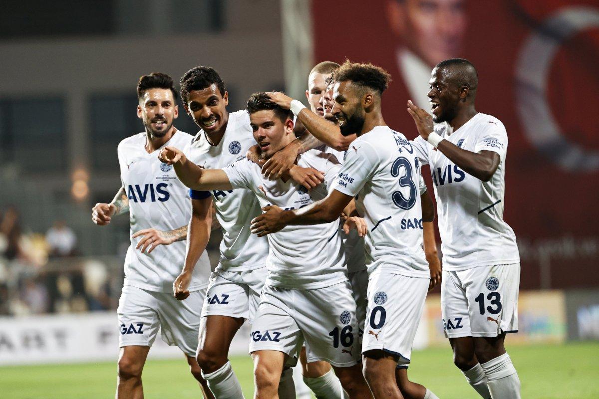 Fenerbahçe'de Avrupa Ligi kaydı için son saatler