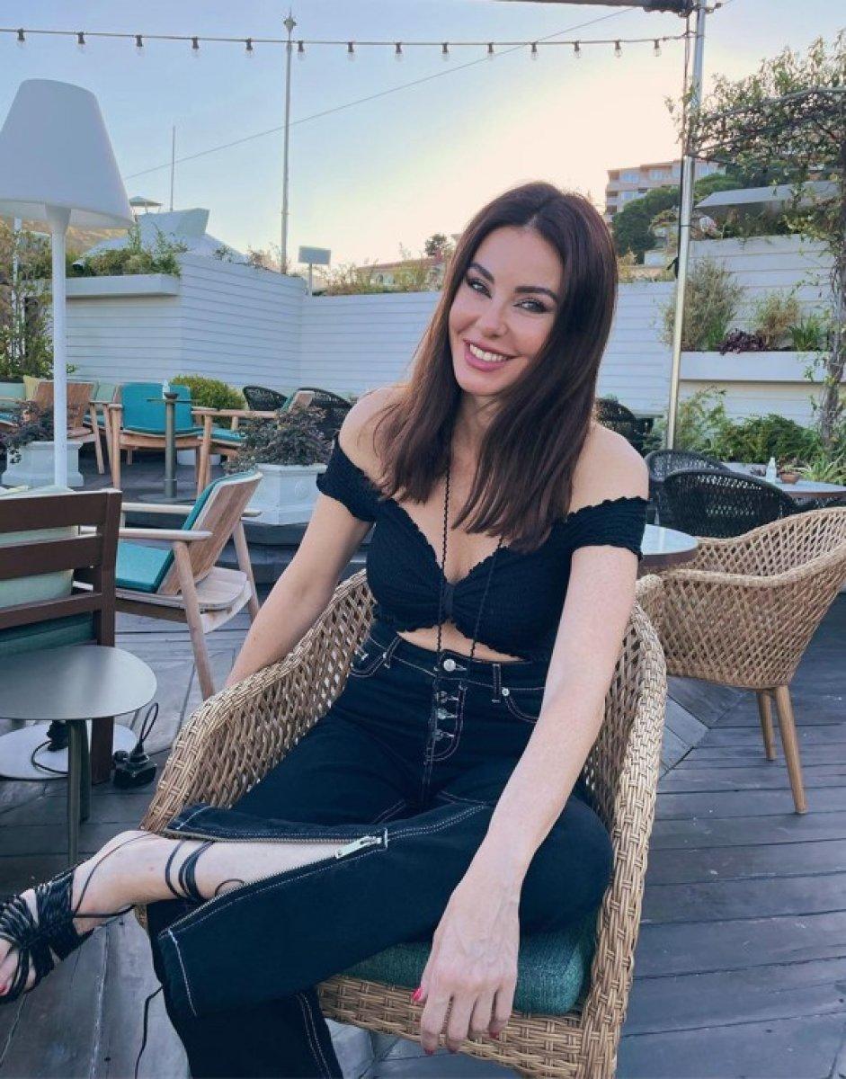 Defne Samyeli koronavirüse yakalandı