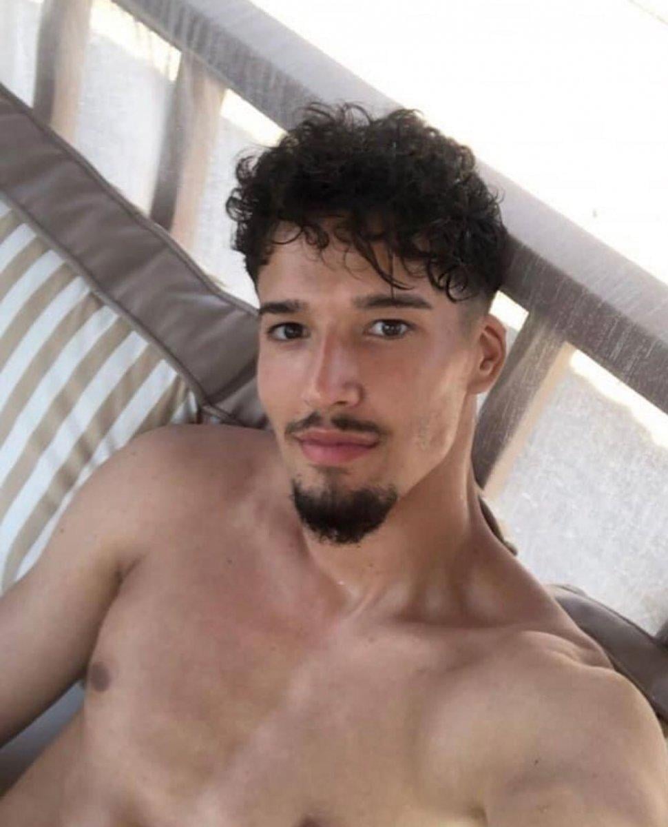 Altay Bayındır ve Berisha'nın benzerliği