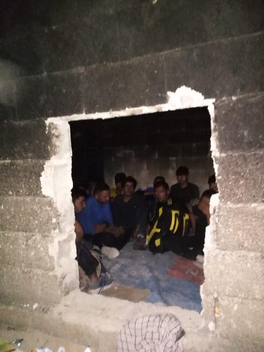 Van'da hava destekli operasyonla 48 göçmen yakalandı