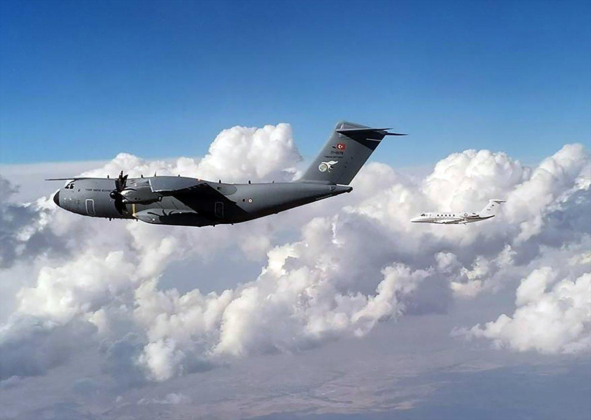 Hulusi Akar, Koca Yusuf'un kokpitinde uçtu