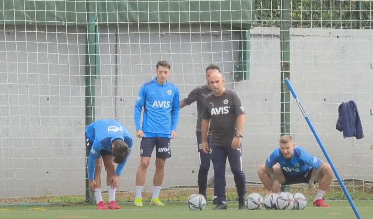 Mesut Özil ve Vitor Pereira idmanda bir arada