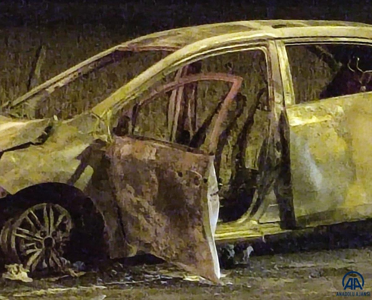 Batman’da, seyir halindeki araç alev alev yandı