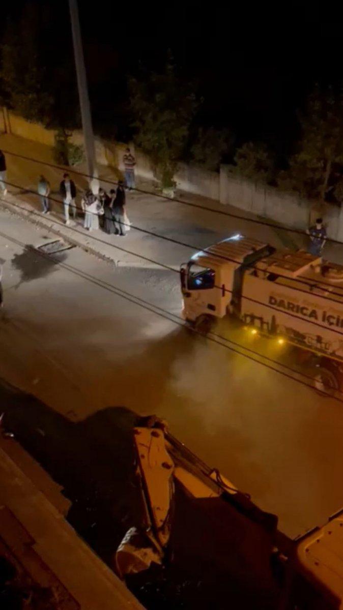 Kocaeli'de yanları kapatılmayan rögar kapağı genç kuryenin ölümüne neden oldu