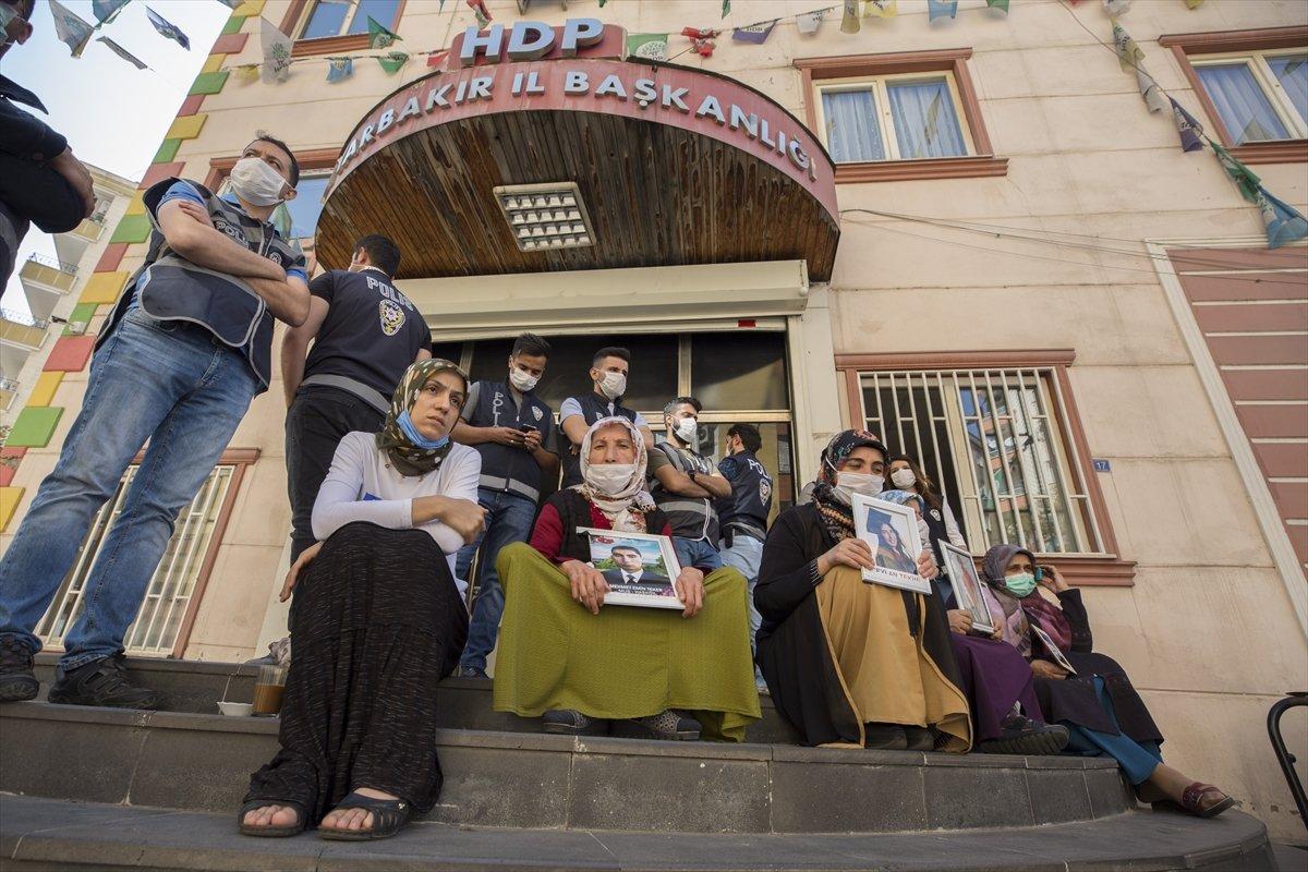 Diyarbakır'da ailelerin evlat nöbeti 3'üncü yılına girdi