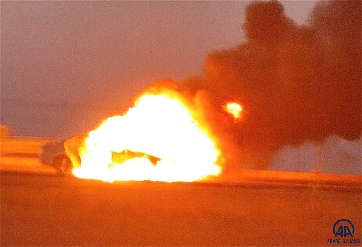 Batman’da, seyir halindeki araç alev alev yandı