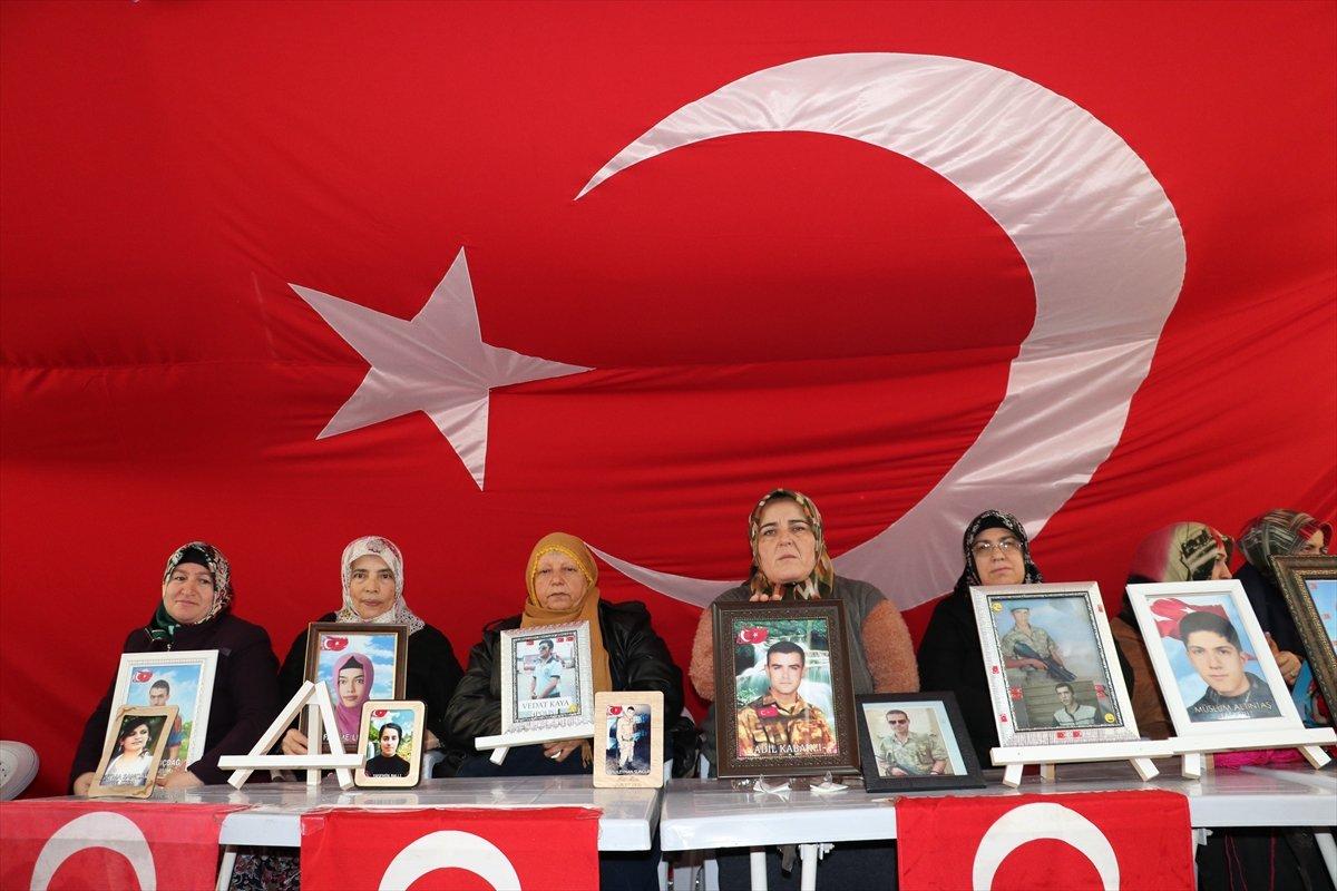 Diyarbakır'da ailelerin evlat nöbeti 3'üncü yılına girdi