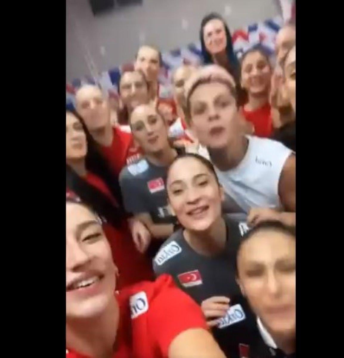 Filenin Sultanları'ndan şarkılı kutlama