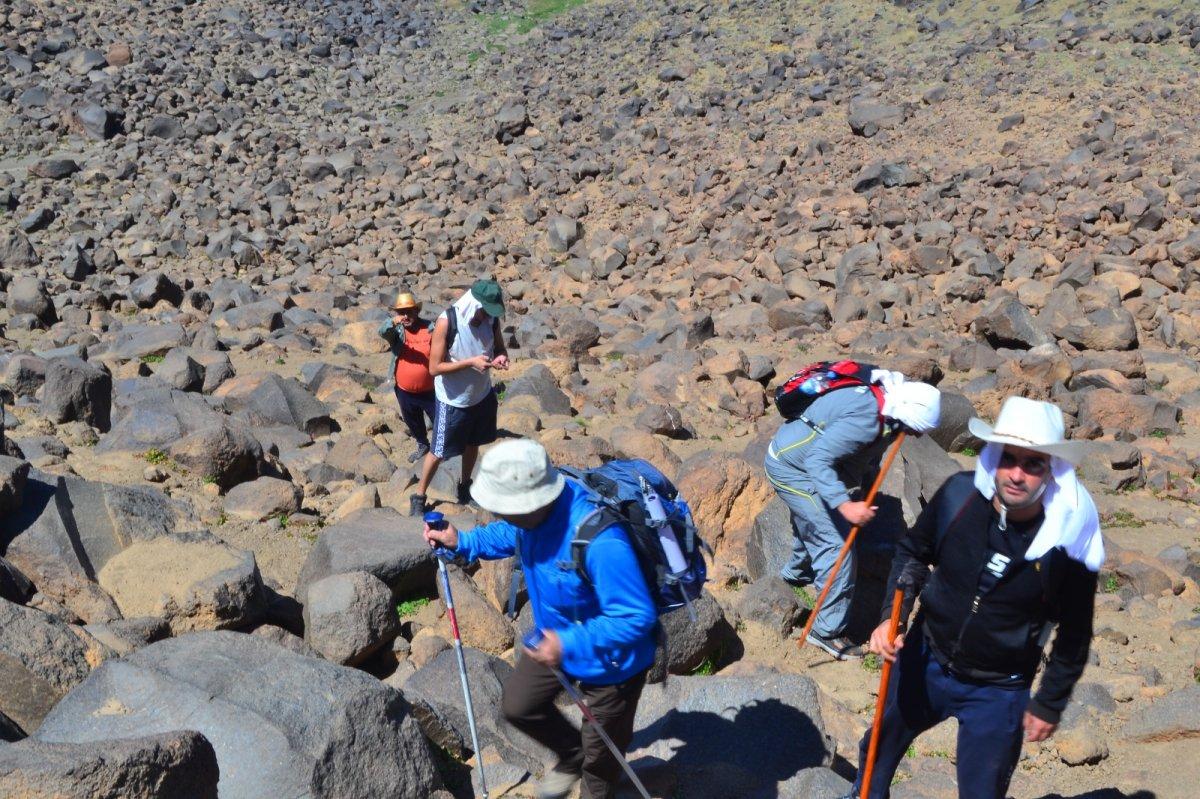 Süphan Dağı'nda 3 krater gölünün kuruduğu belirlendi