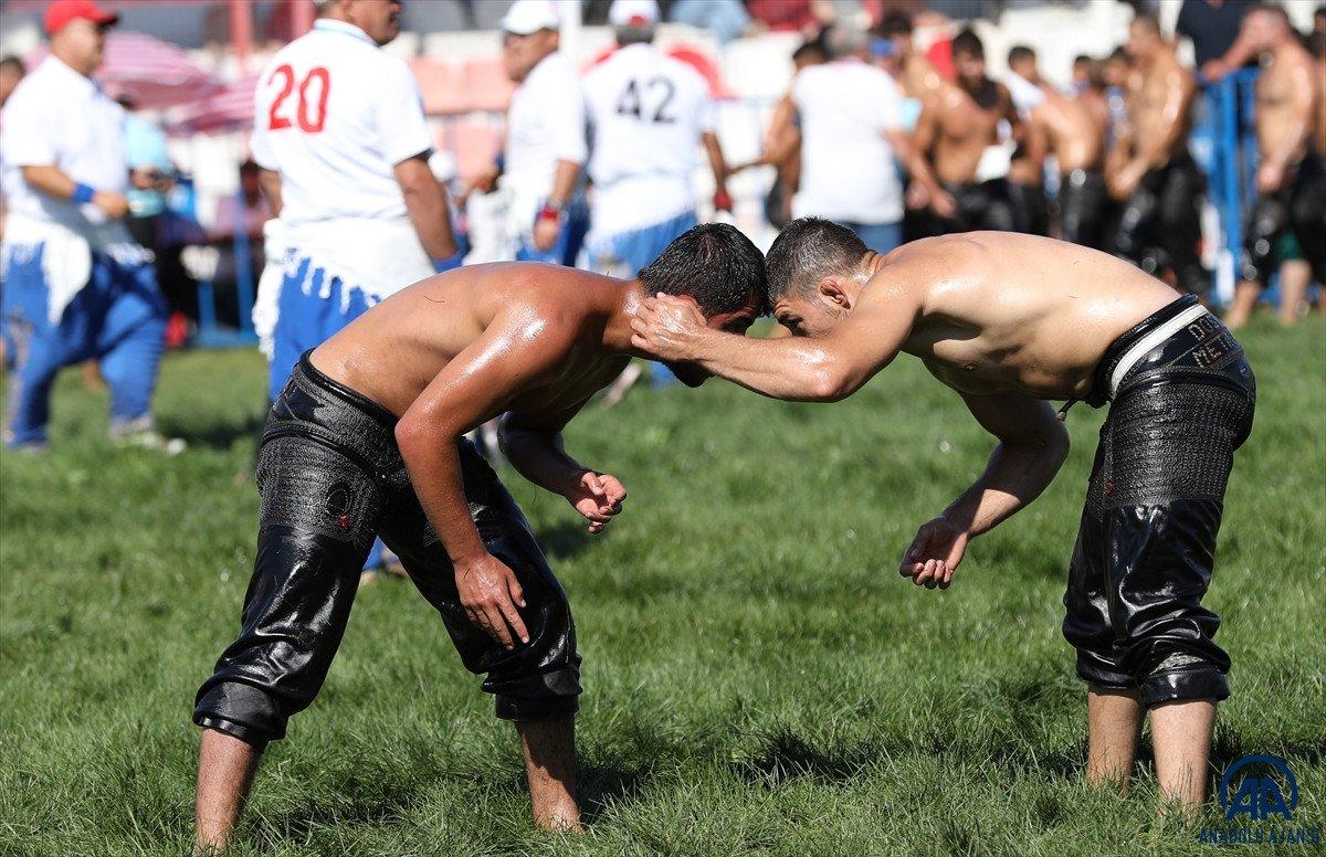 669. Tarihi Elmalı Yağlı Güreşleri başladı