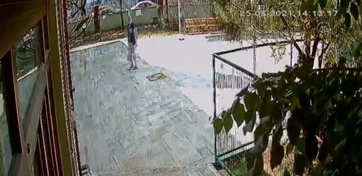 Kağıthane'deki camiden bu kez musluk değil cübbe çalındı