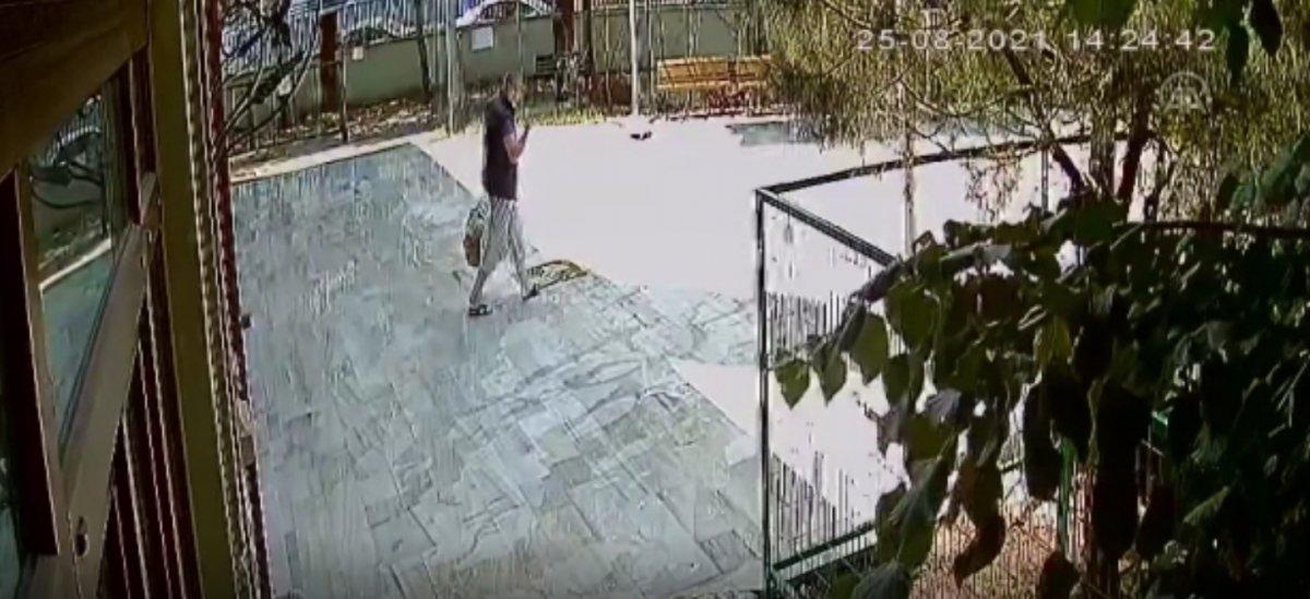 Kağıthane'deki camiden bu kez musluk değil cübbe çalındı