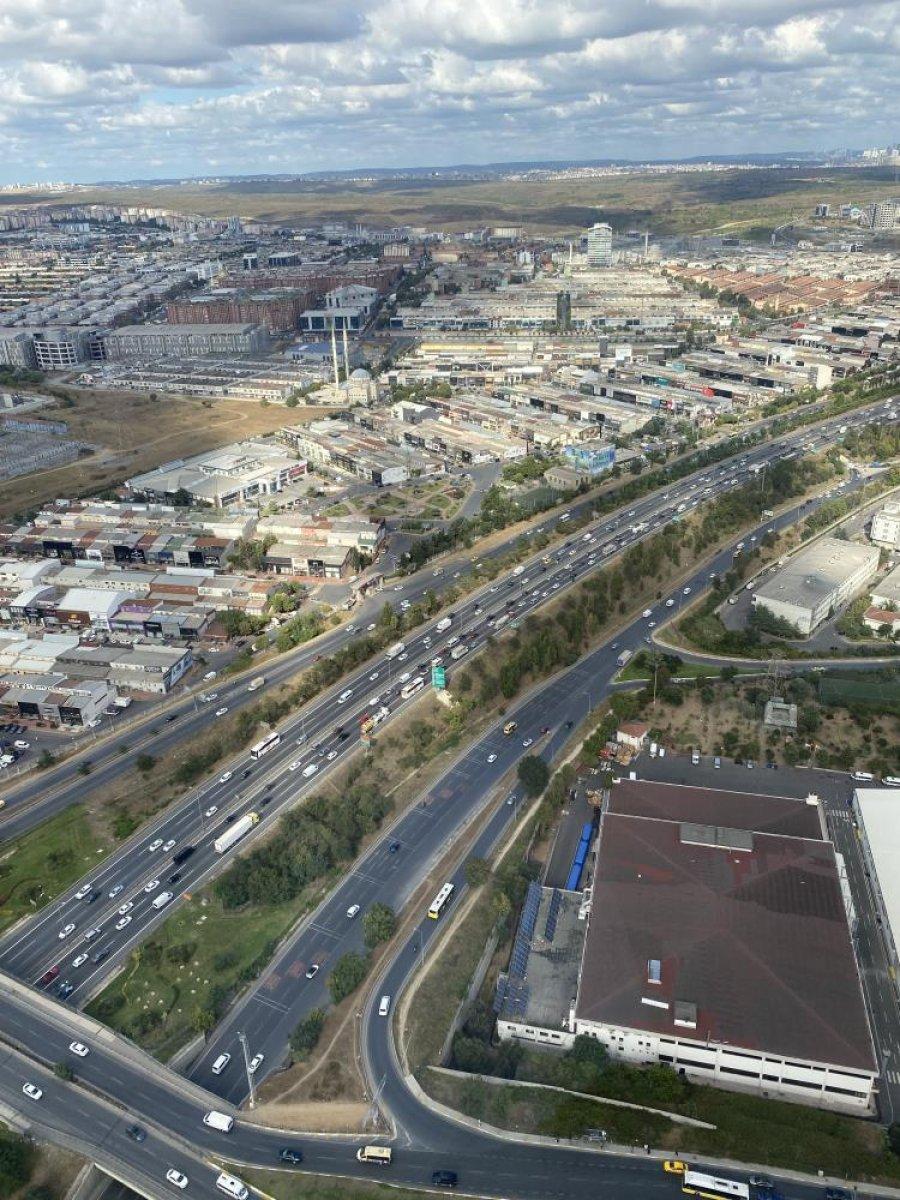 İstanbul'da ekipler, okul dönüşü trafik yoğunluğu için denetim gerçekleştirdi