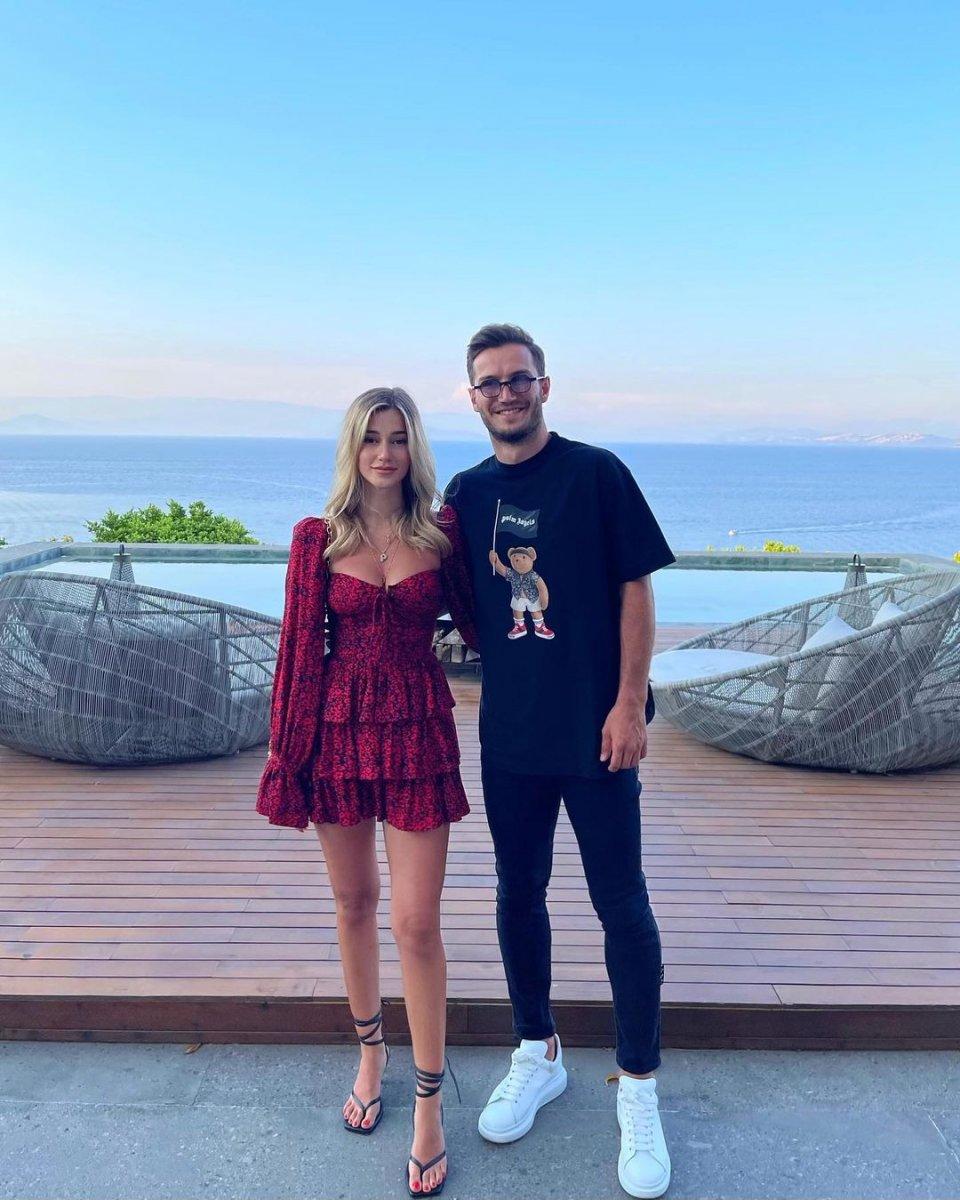 Galatasaraylı Oğulcan Çağlayan’dan sevgilisine evlilik teklifi