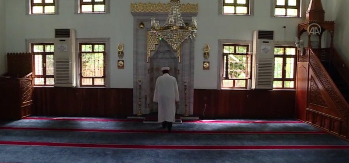 Kağıthane'deki camiden bu kez musluk değil cübbe çalındı