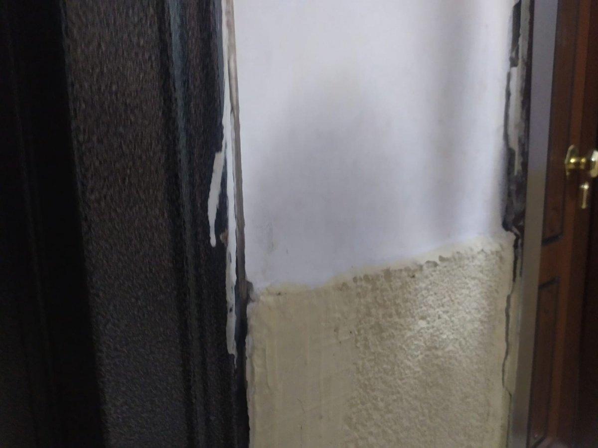 Ankara’da bina çatladı, bina sakinleri araçlarında sabahladı