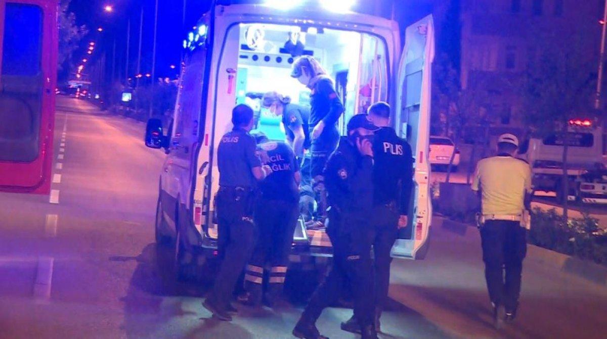 Isparta'da otomobil aşırı hız sonucu takla attı