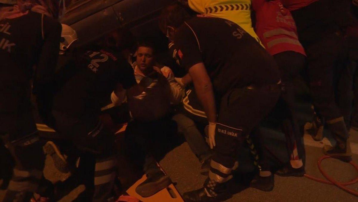 Isparta'da otomobil aşırı hız sonucu takla attı