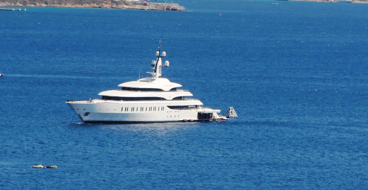 Kazak milyarder Alican İbrahimov, Bodrum'da