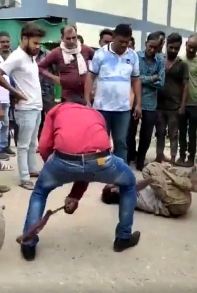 Hindistan'da Müslümanlara şiddet görüntüleri