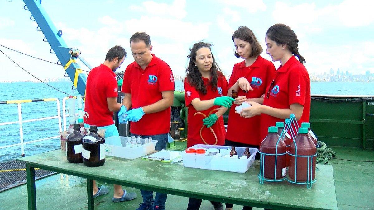 Araştırma gemisi Marmara'yı karış karış inceliyor