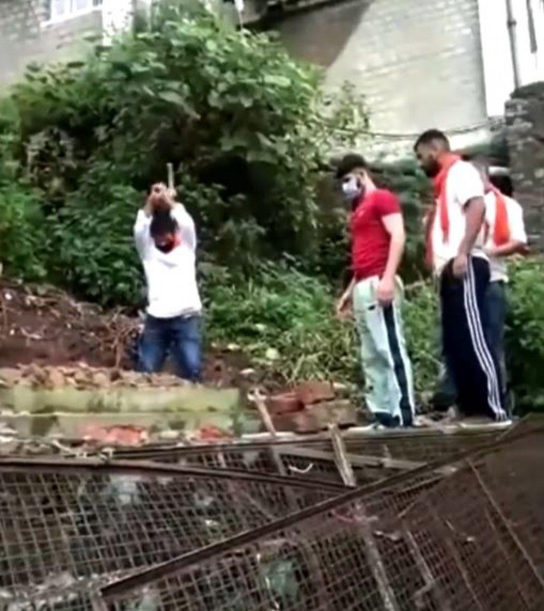 Hindistan'da Müslümanlara şiddet görüntüleri