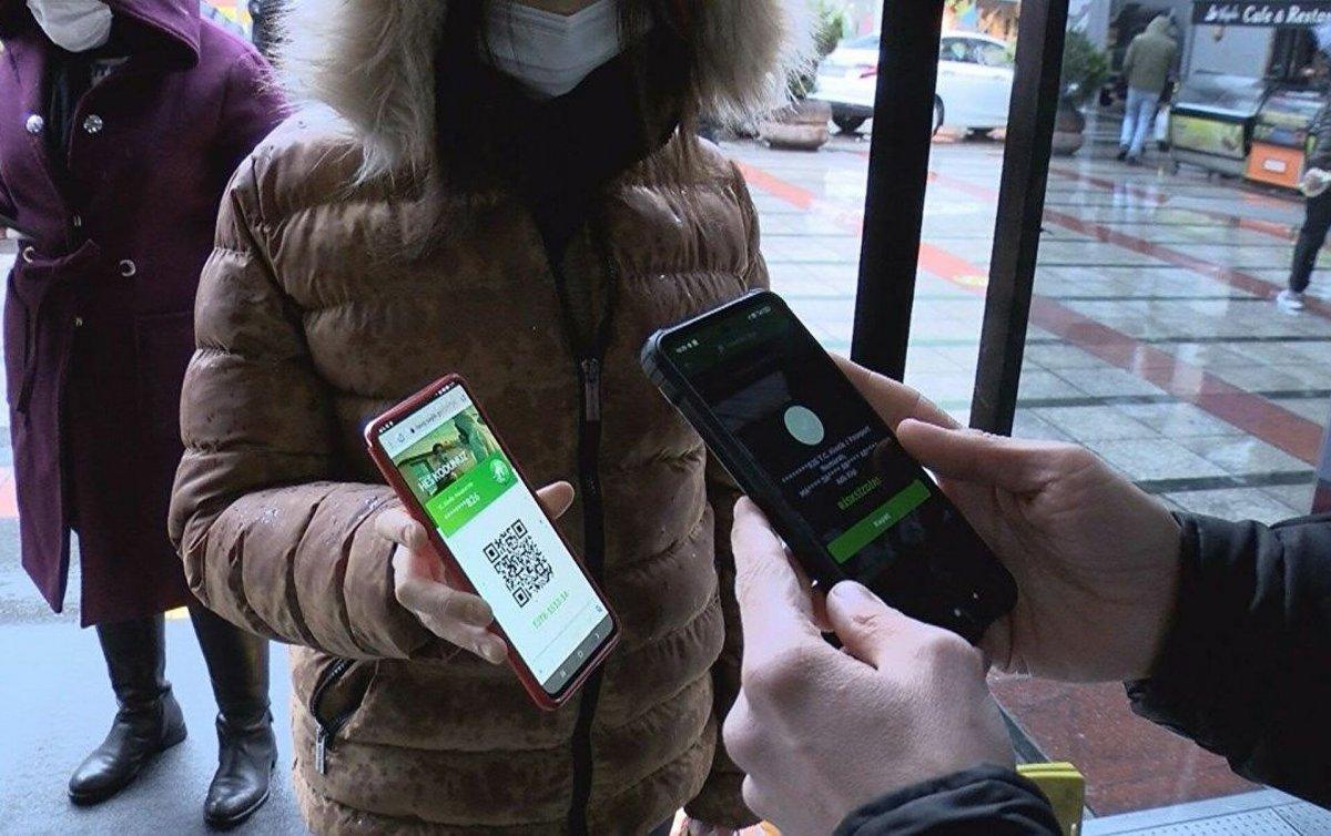 Aşı olmayanlar  AVM'ye girebilecek mi? AVM'ye girişte PCR testi isteniyor mu?