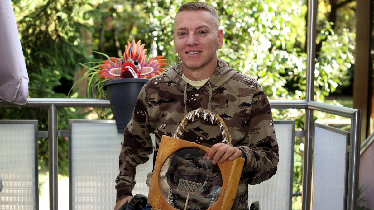 Hırvat seyyah, tekerlekli sandalyesine rağmen dünyayı geziyor