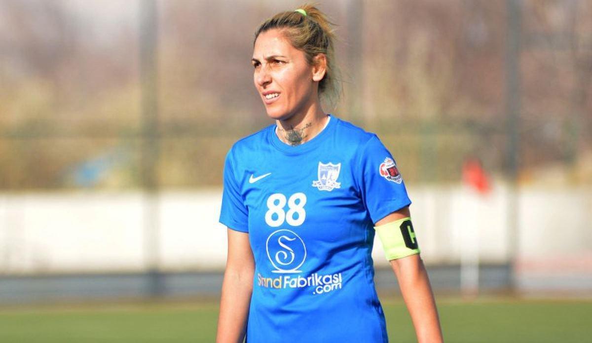 Nurcan Çelik kimdir? Galatasaray Kadın Futbol Teknik Direktörü Nurcan Çelik'in biyografisi